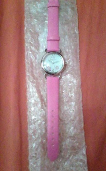 Часы женские. Новое.