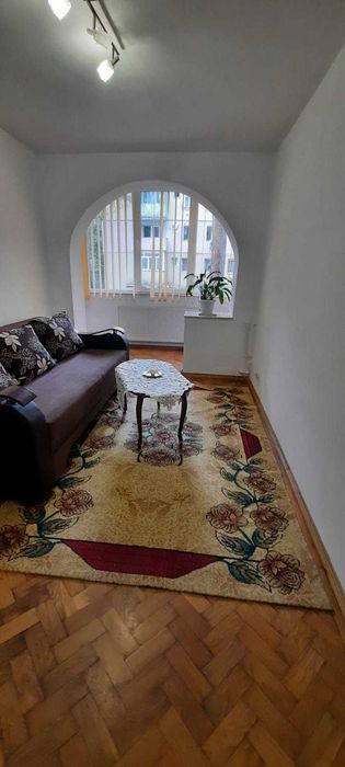 Inchiriere apartament 2 camere, zona Hurmuzachi