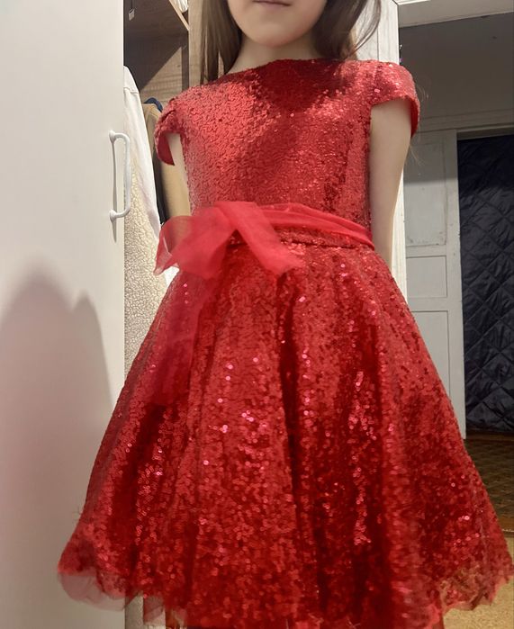 Платье на девочку