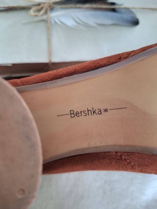 Botine bershka model soseta