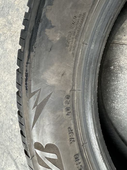 225/60/18 briston