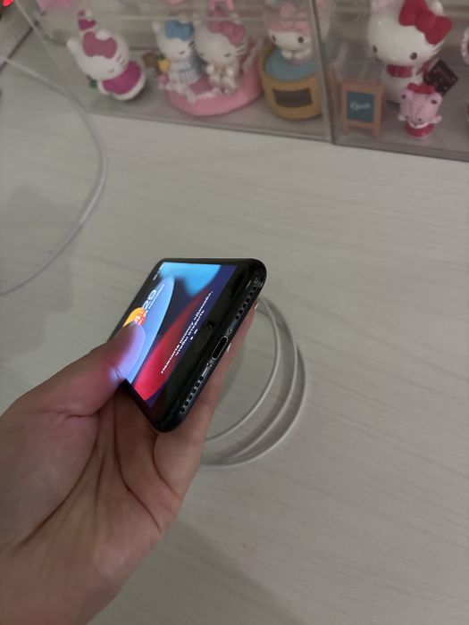 IPhone 7 black 32 gb