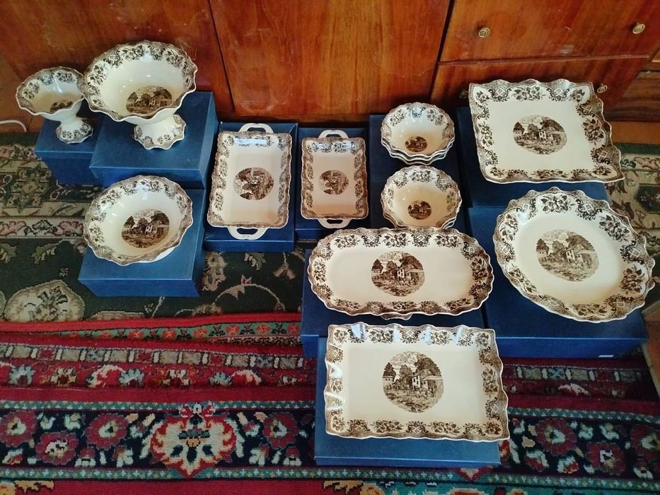 Блюда из серии старая Англия