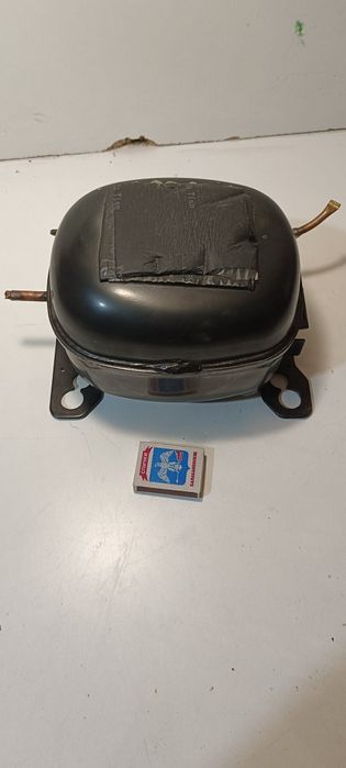 Продам мотор от холодильника