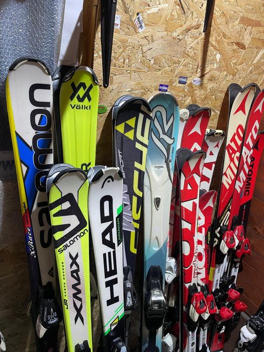 schiuri copii adulti skiuri incepatori intermediari sau avansati