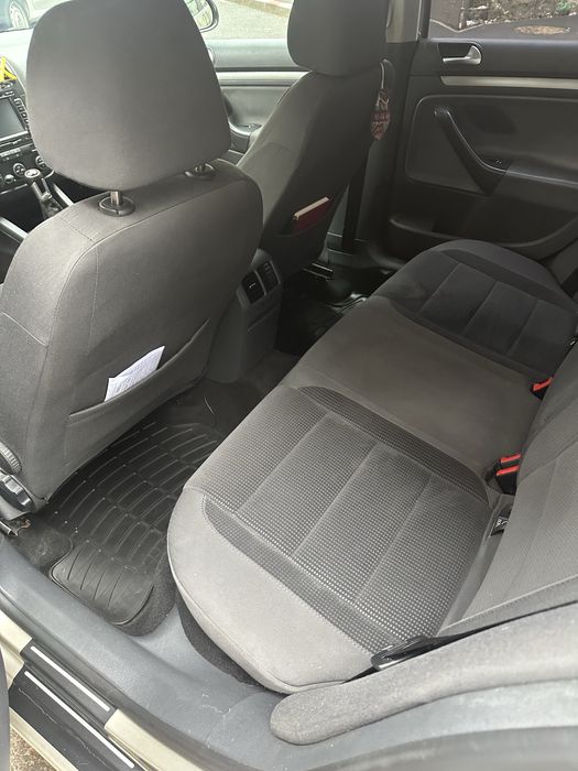 Vand volkswagen jetta 2009.