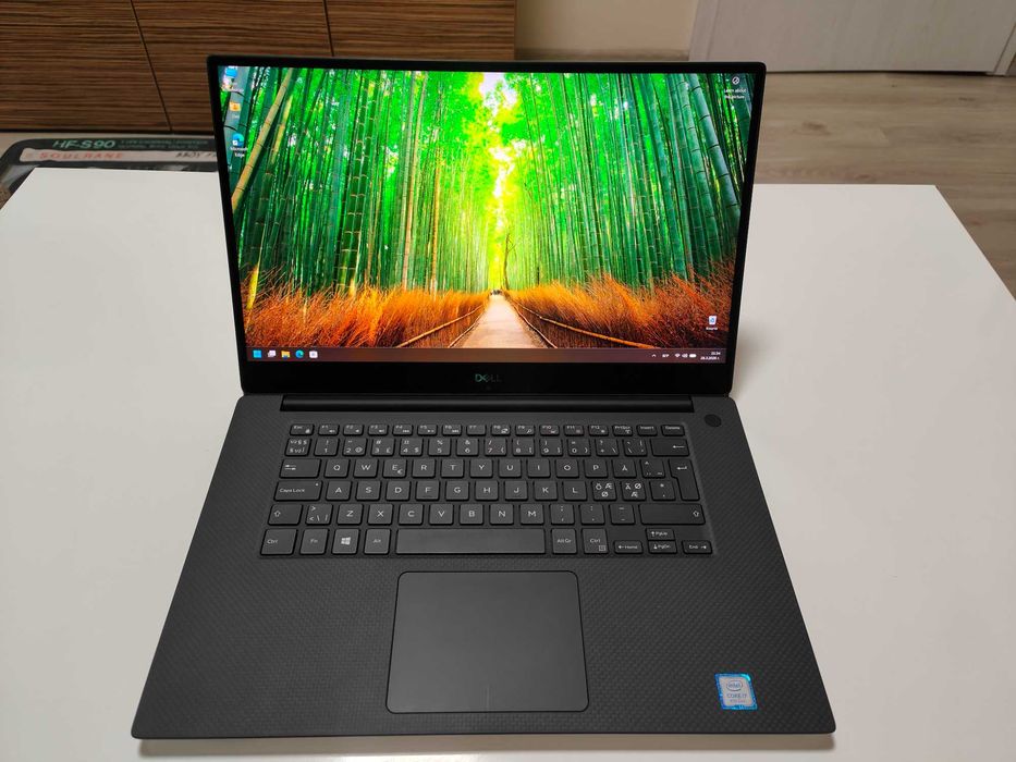Dell XPS 15 i7 8750H | 4K Touch | 32 RAM 512 NVMe | Nvidia GTX 1050Ti