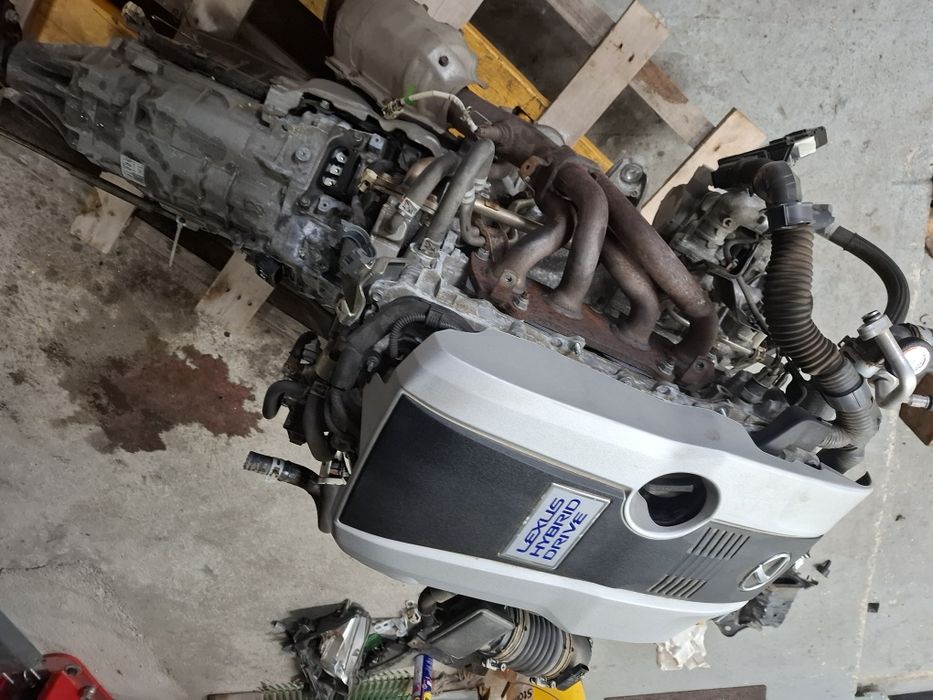 Motor si cutie viteze lexus is 300h