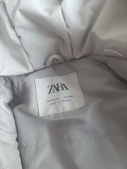 Zara- Jacheta de primavara/toamna impermeabila