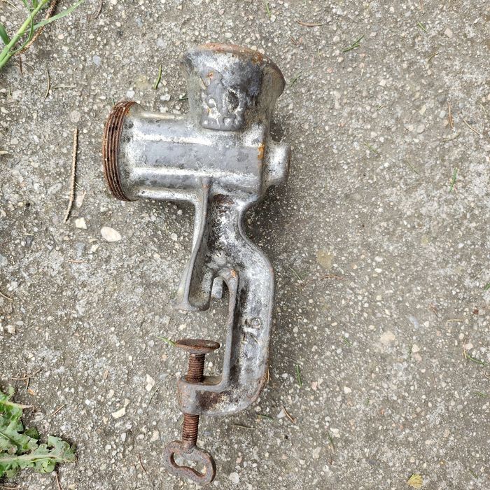 Ръчна месомелачка