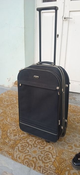 Чемодан дорожный для туризма