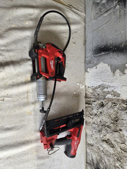 Scule Milwaukee  M18