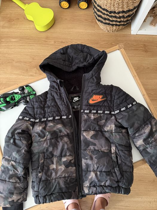 Яке nike 98/104 размер