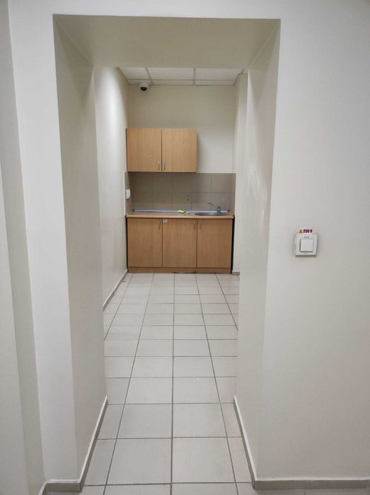 Spatiu comercial de INCHIRIAT Bacau zona Narcisa