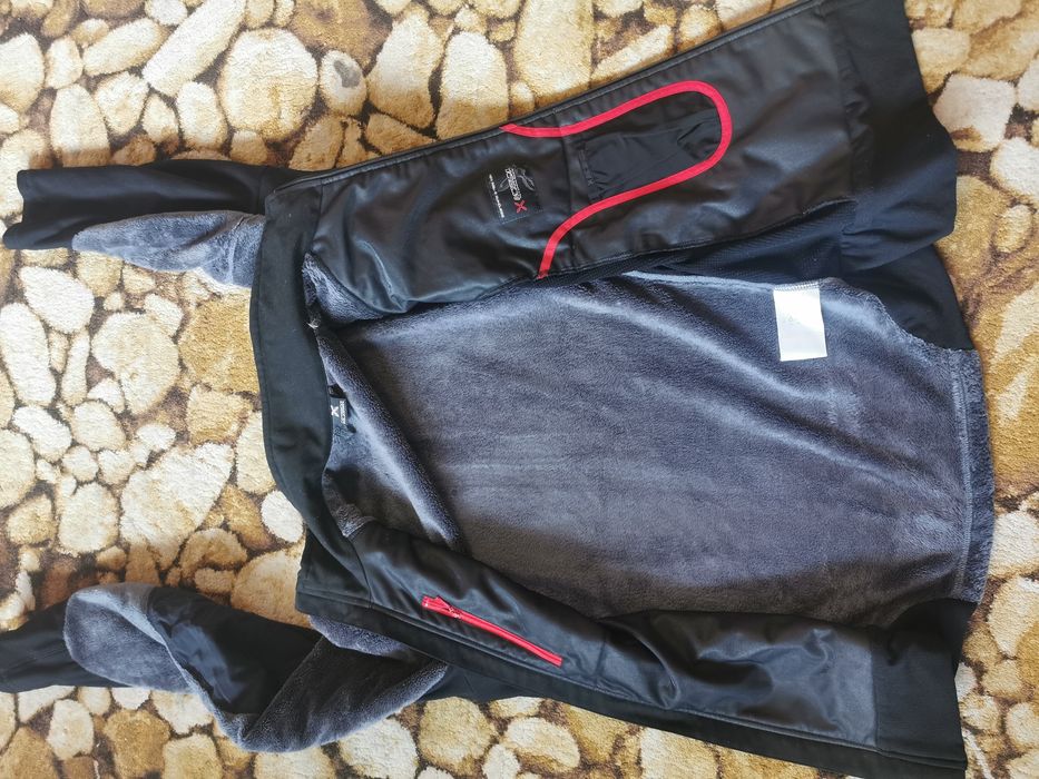 Bluze  dama Polar Montura Mammut Patagonia  La sportiva salewa  millet