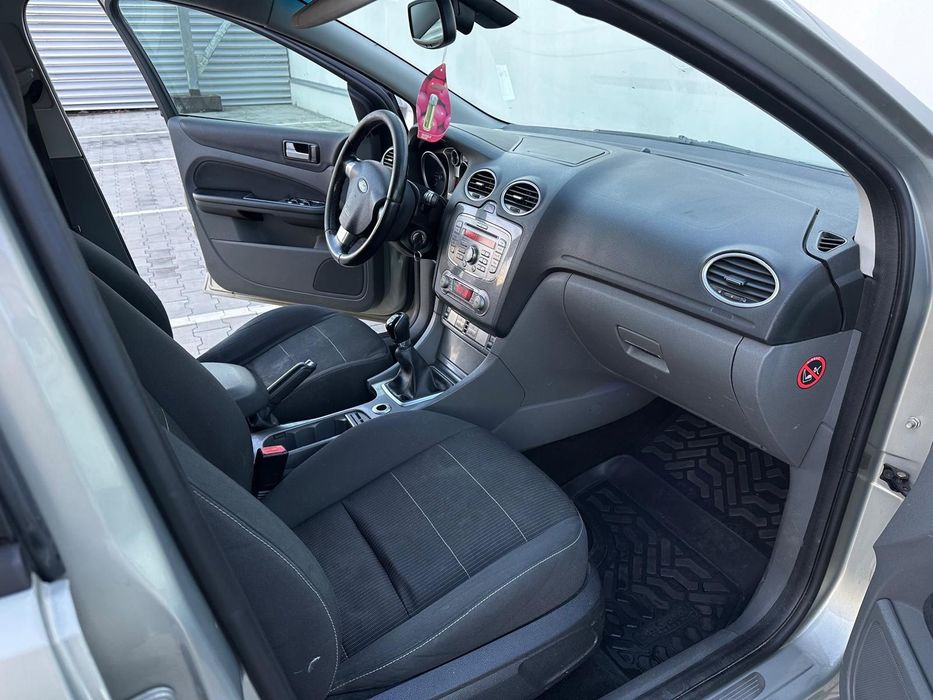 FORD Focus 2009 — imagine 4