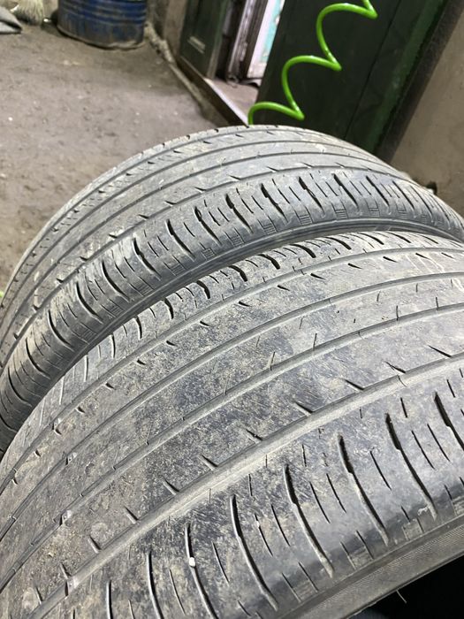 Продам шины 235/45/18