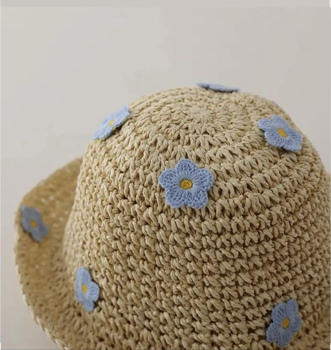 Продам рисовую шляпу