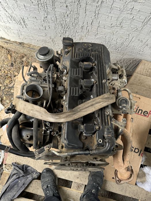 Двигатель и каробка от прадо
