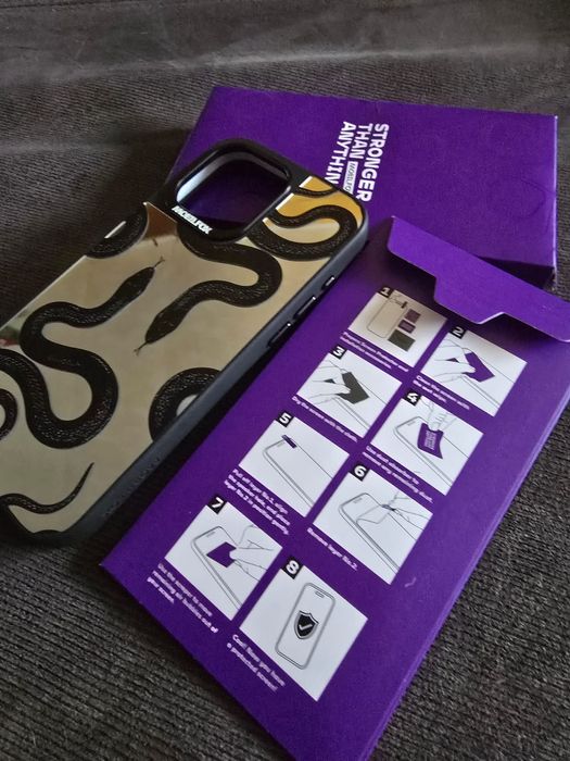 Vand husa Iphone noua 15 ProMax