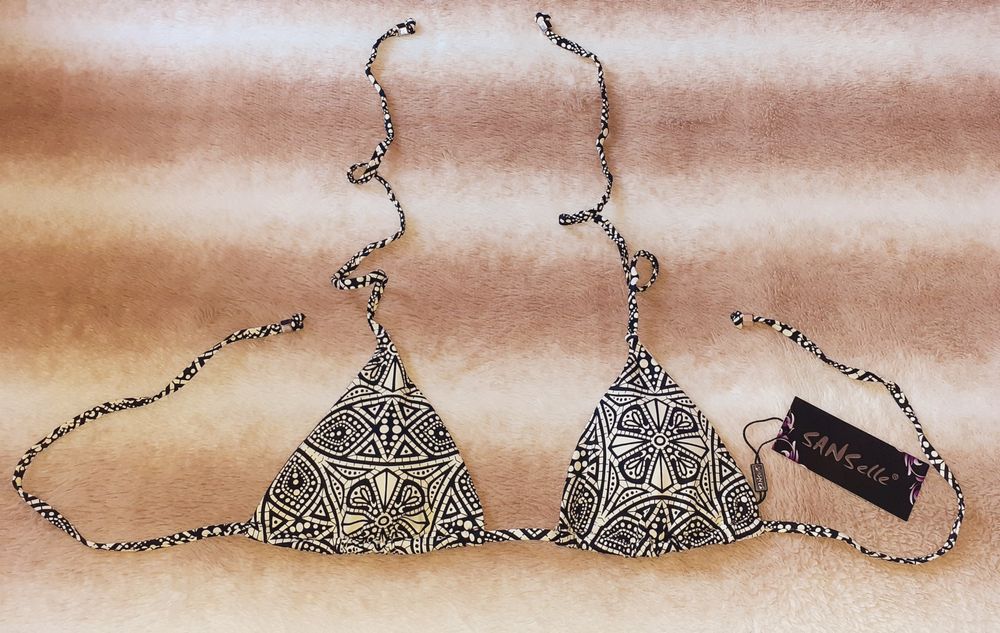 Продавам - Нов дамски бански - S/M размер - бледо жълт цвят с черно.