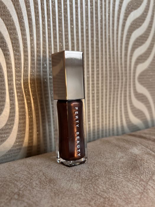 Lipgloss Fenty & Matte Lipstick Huda