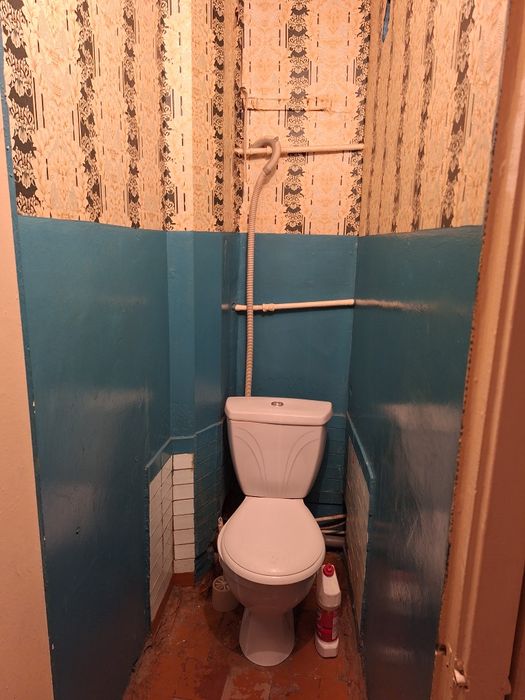 Продам квартиру 3-х комнатную