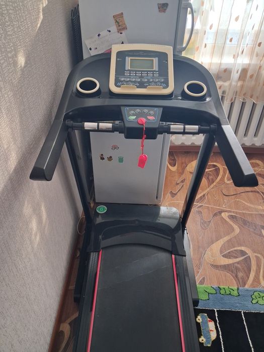 Тренажер беговая дорожка
