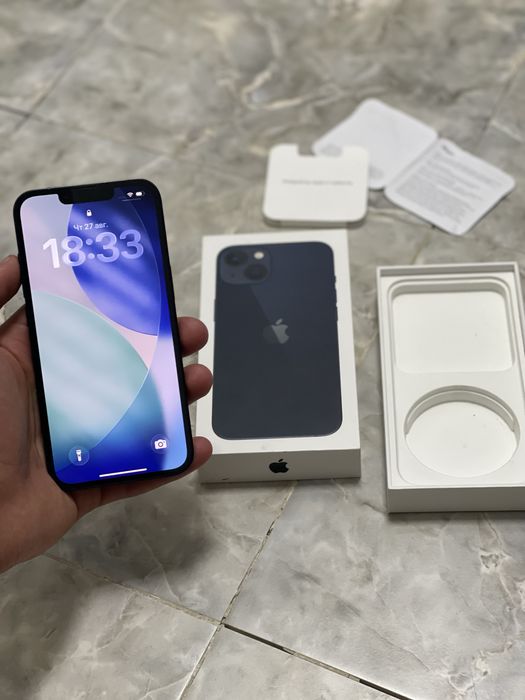 Продам IPHONE 13