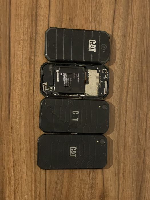 Lot telefoane CAT
