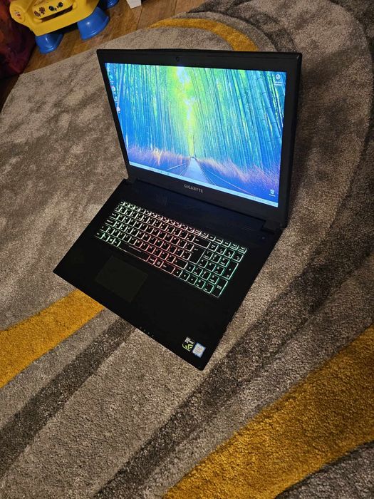 Laptop gaming Gigabyte