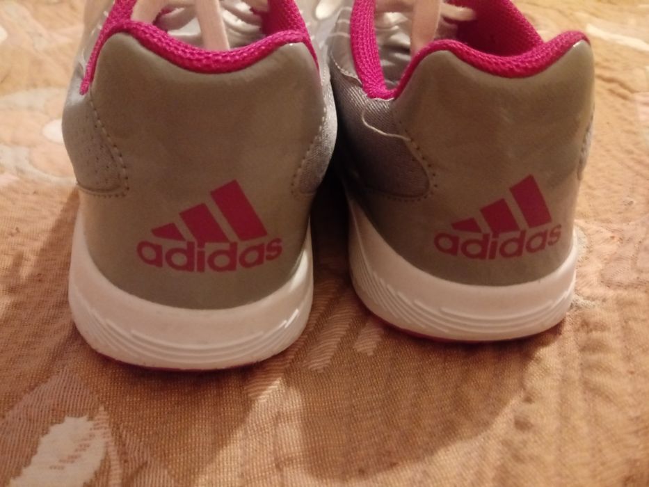 Маратонки Adidas 2 чифта