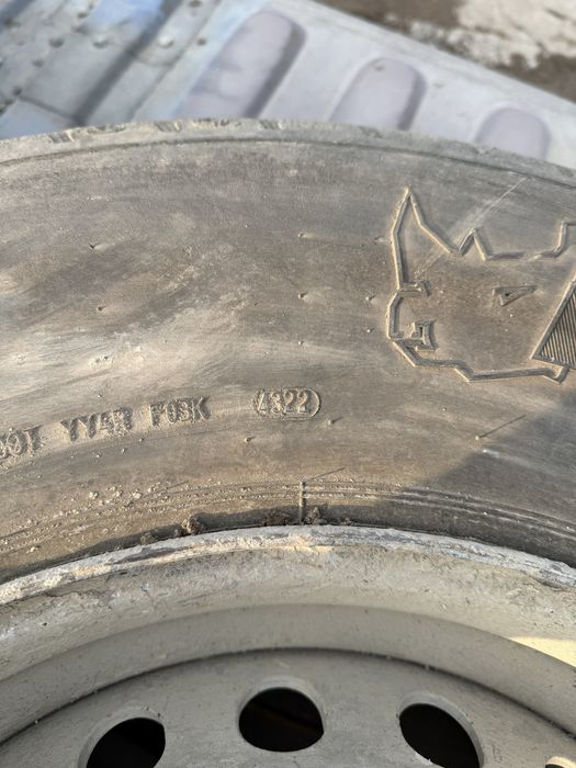 Продам шины б/у в хорошем состоянии