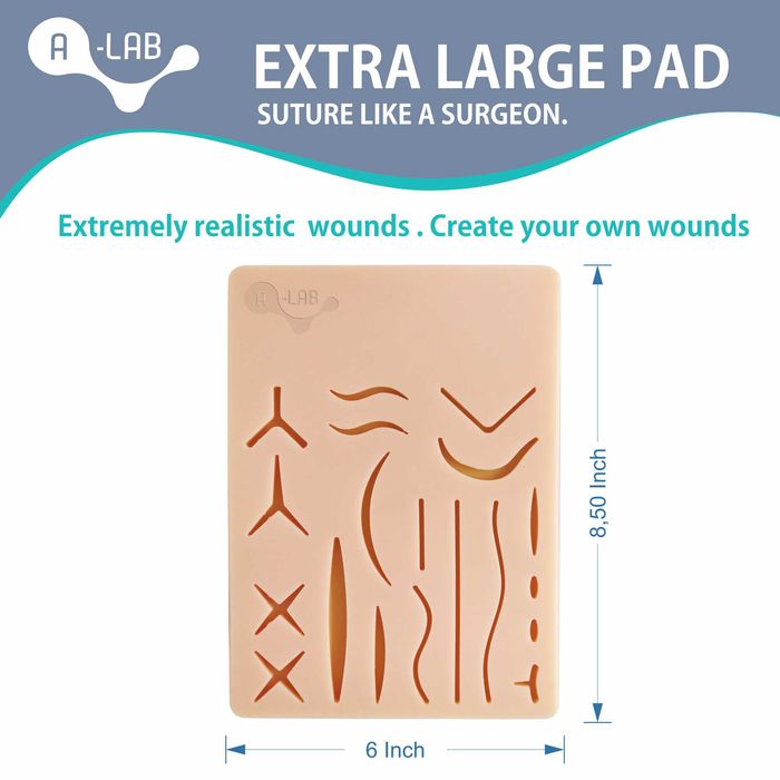 Хирургический тренажер муляж для медиков с инструментами.