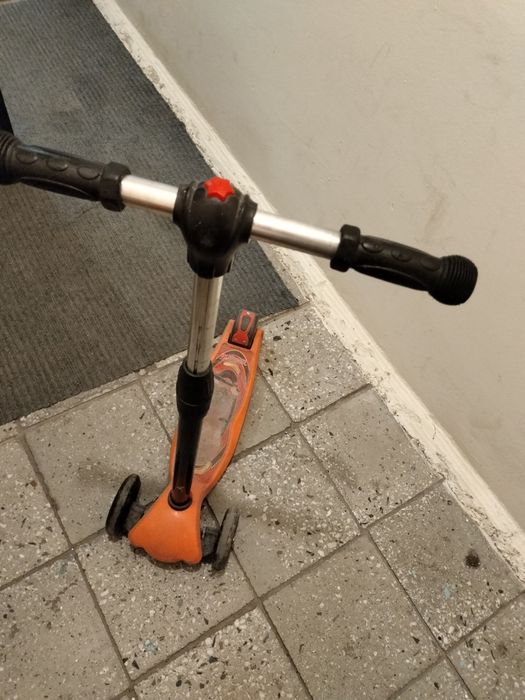 Самокат детский ..