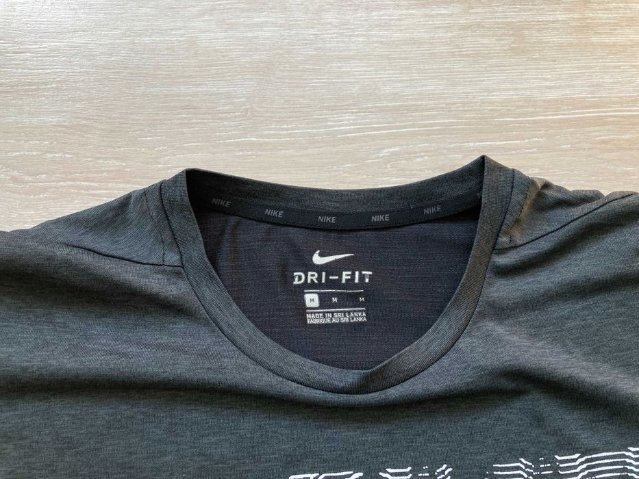 Найк Nike Dri Fit мъжка тениска размер М