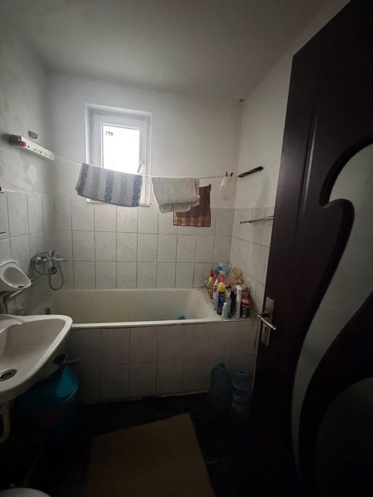 Vând apartament cu 2 camere