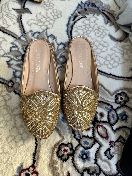 Kelin liboslari chiroyli