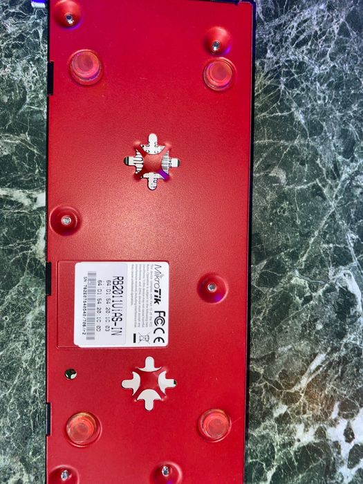 Маршрутизатор: Mikrotik