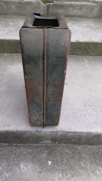 Ретро туба за гориво