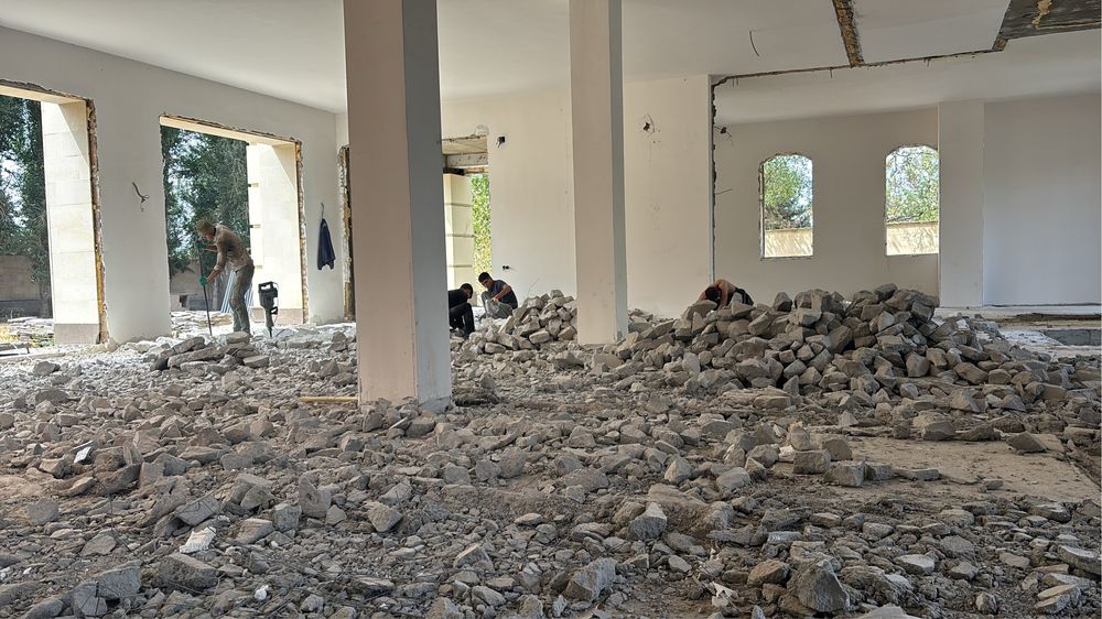 Мастер по строительству