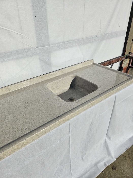 Кухненски плотове от технически камък