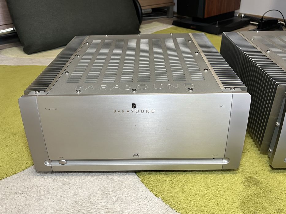 Усилватели  Моноблокове Parasound JC 1
