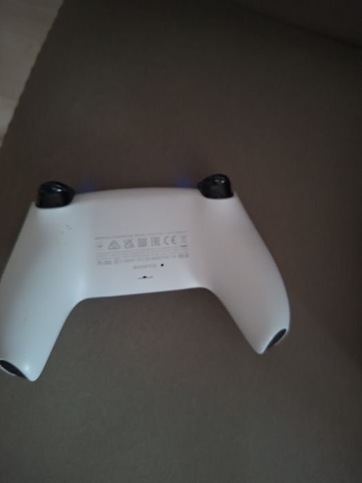 Продам джойстик PS 5 оригинал.