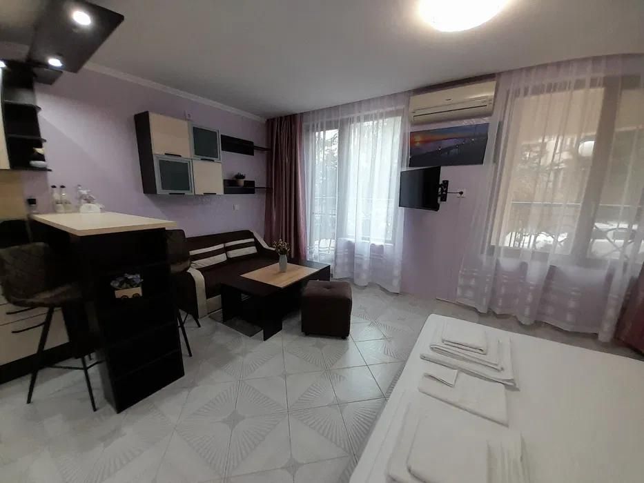 Едностаен, под наем, к.к Златни пясъци.