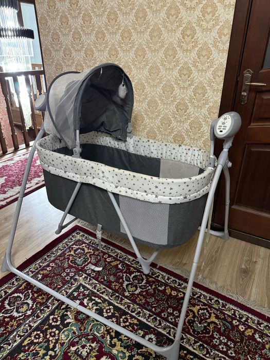 Продам качелю для малыша