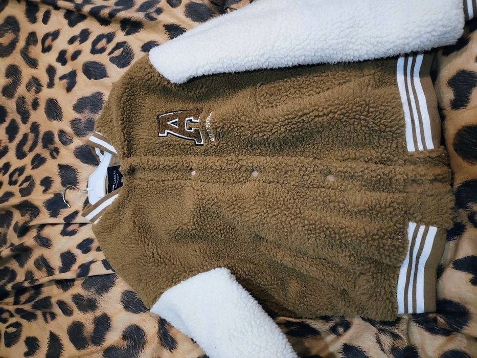 Нов дамски спортен бомбър WAIKIKI