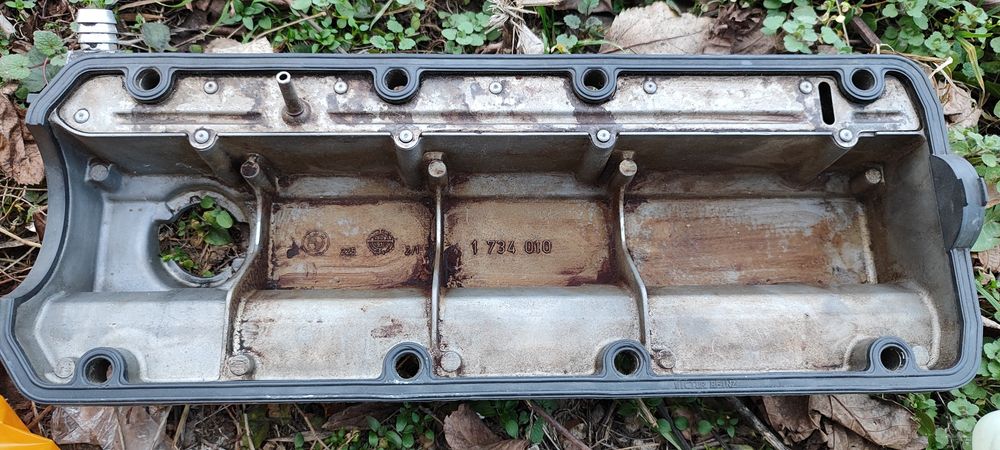 Кормилен прът, капак клапани и картер BMW e 36 m43