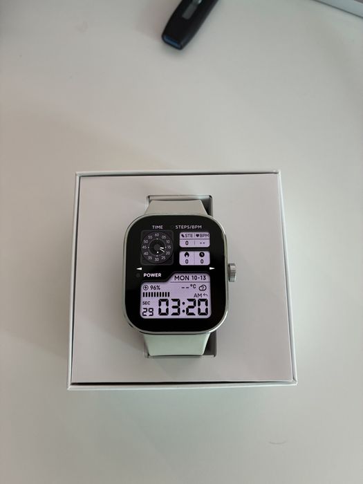Xiaomi Redmi Watch 4 Silver Gray - ca nou, cutie completă
