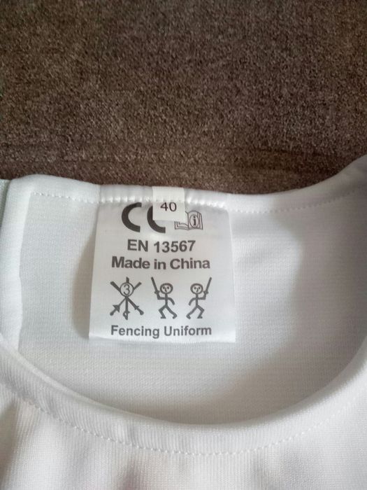 Фехтовальная форма